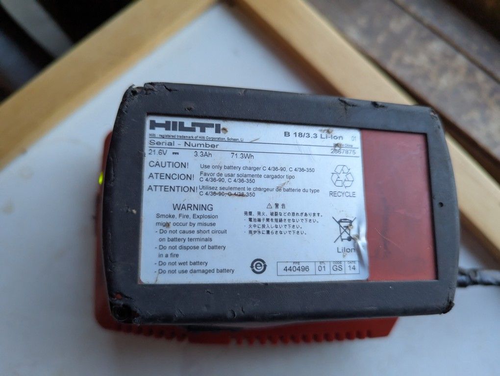 Hilti 21.6v Battery With Charger