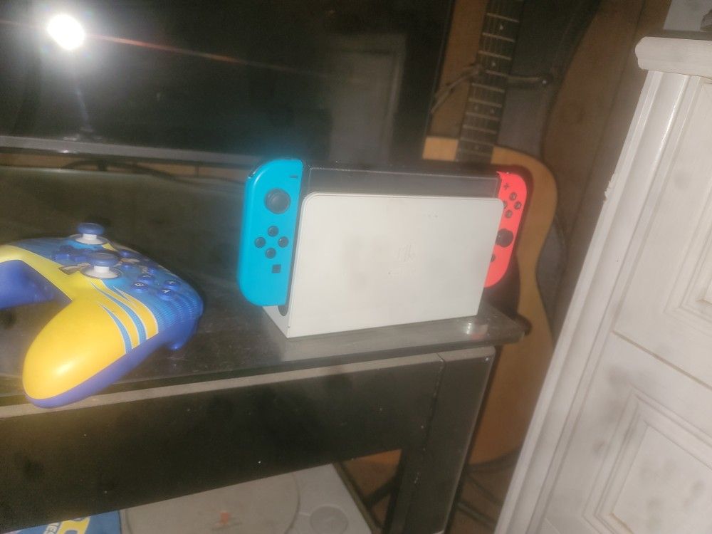 Nintendo Switch OLED Bundle (Read Description)