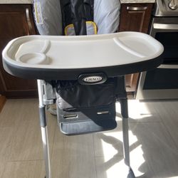 Highchair - Graco 