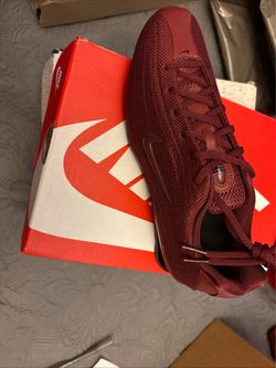 brand new women nike show z