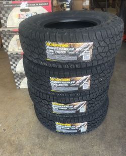 235-75-15 Blackhawk Ridge Crawler AT
