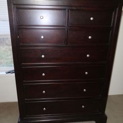 NICE BEDROOM SET! DELIVERY AVAILABLE FOR $35