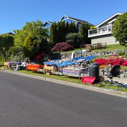 Huge Sunday Yard Sale 9am-2pm 