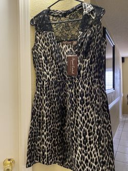 Women’s Dress Size Small BRAND NEW NEW