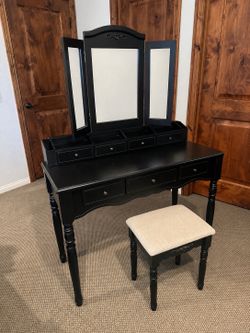 Black Makeup Vanity Desk