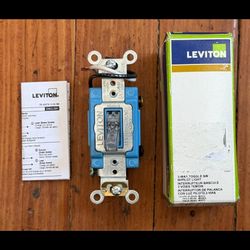 Leviton 15A Industrial Grade Heavy Duty 3-Way Pilot Light Toggle Switch, Clear