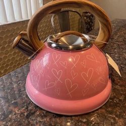 PINK TEAPOT PINK VALENTINE TEA KETTLE NEW VALENTINE’S DAY TEA POT