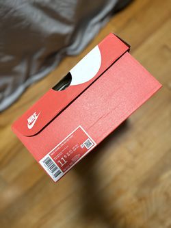 Nike Dunk Low 'Mica Green' Size 11.5 Thumbnail