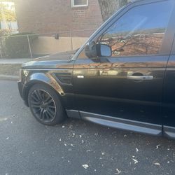 Parts-Out  2011 Range Rover HSE-Lots of  Parts available !!!