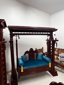 Handcarfted solid wood swing(jhula)