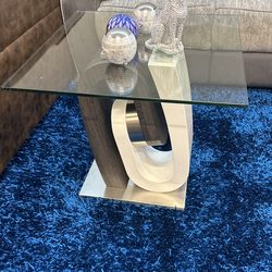 💥Beautiful End Table 