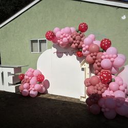 Backdrop Balloons Strawberry Shortcake Birthday