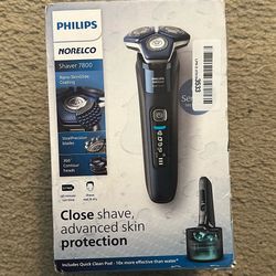 New Philips Norelco Shaver 7800, Rechargeable Wet & Dry Electric Shaver 