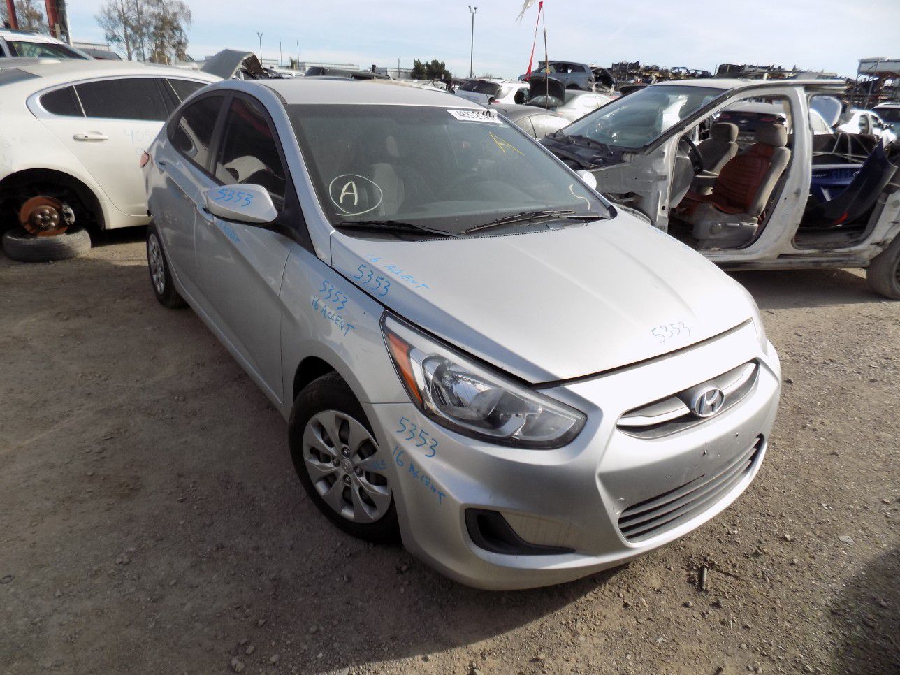 2016 HYUNDAI ACCENT 1.6L (PARTING OUT)