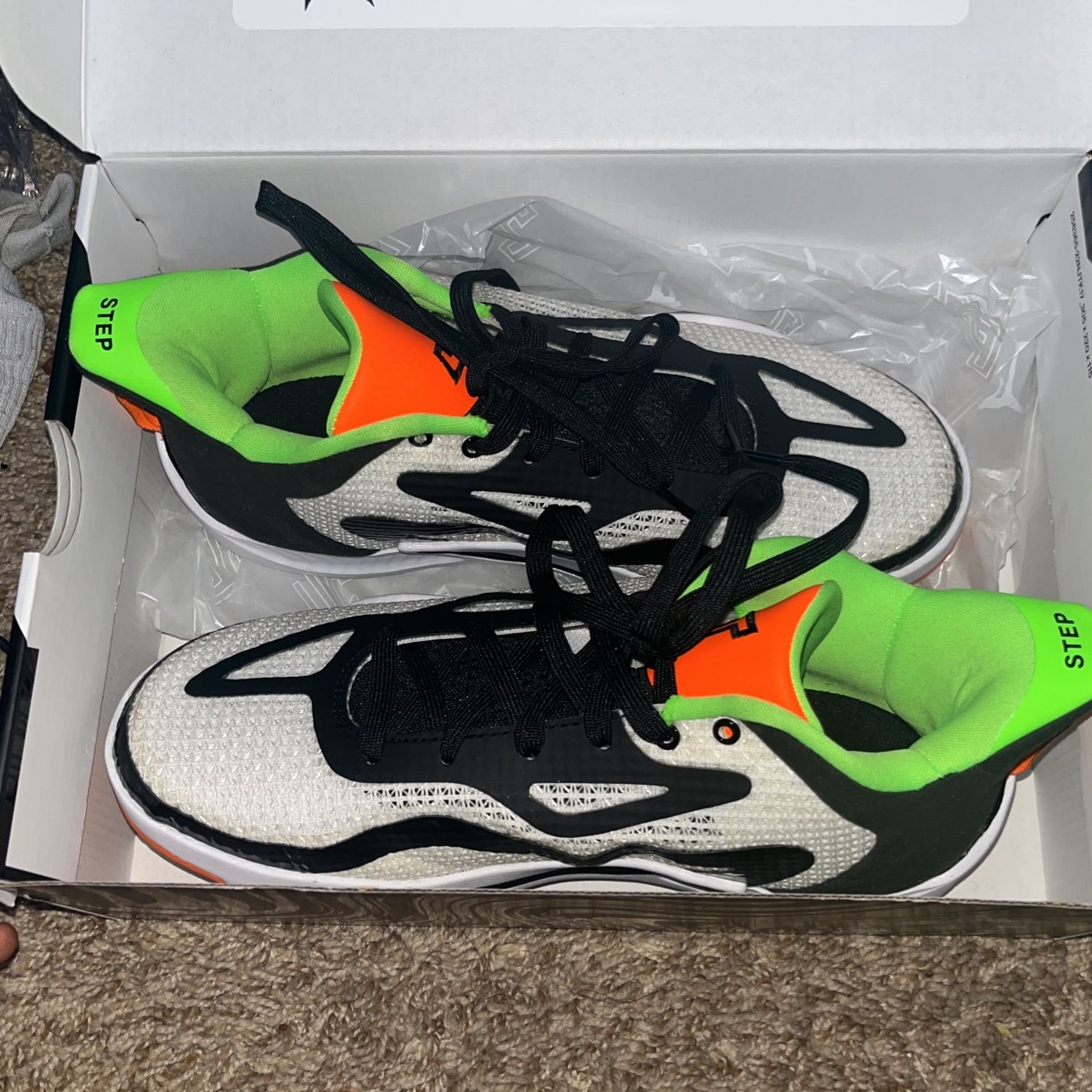 Jordan Tatum 1’s GS Step In/slide Ins 