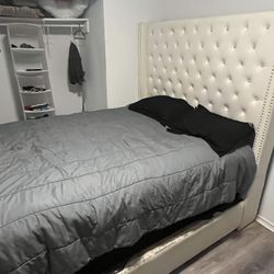Queen Size Bed 