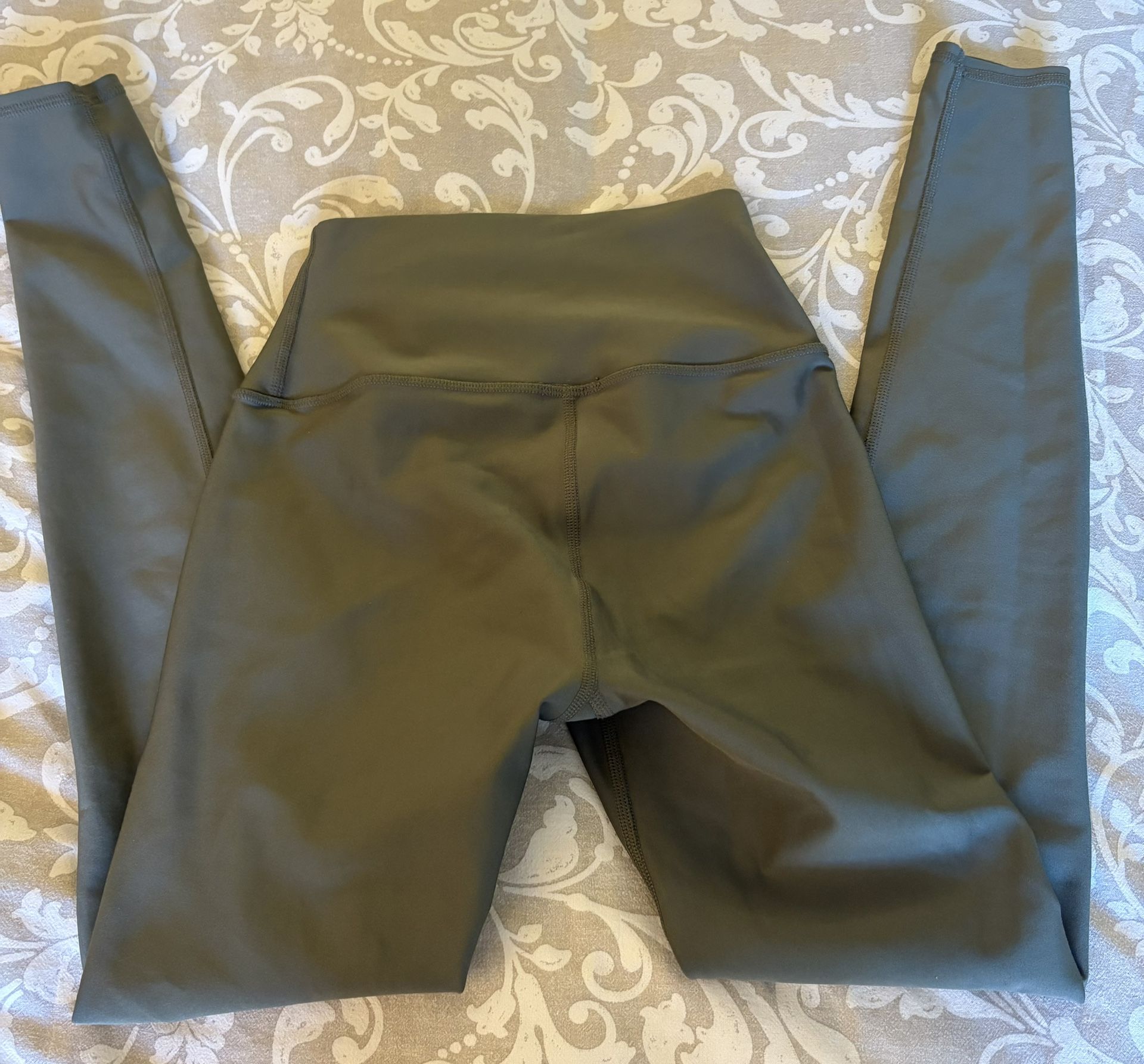 Alo Yoga Airlift Leggings