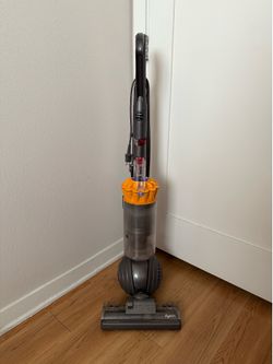 Dyson DC40 Ball Upright Vacuum Cleaner Tested