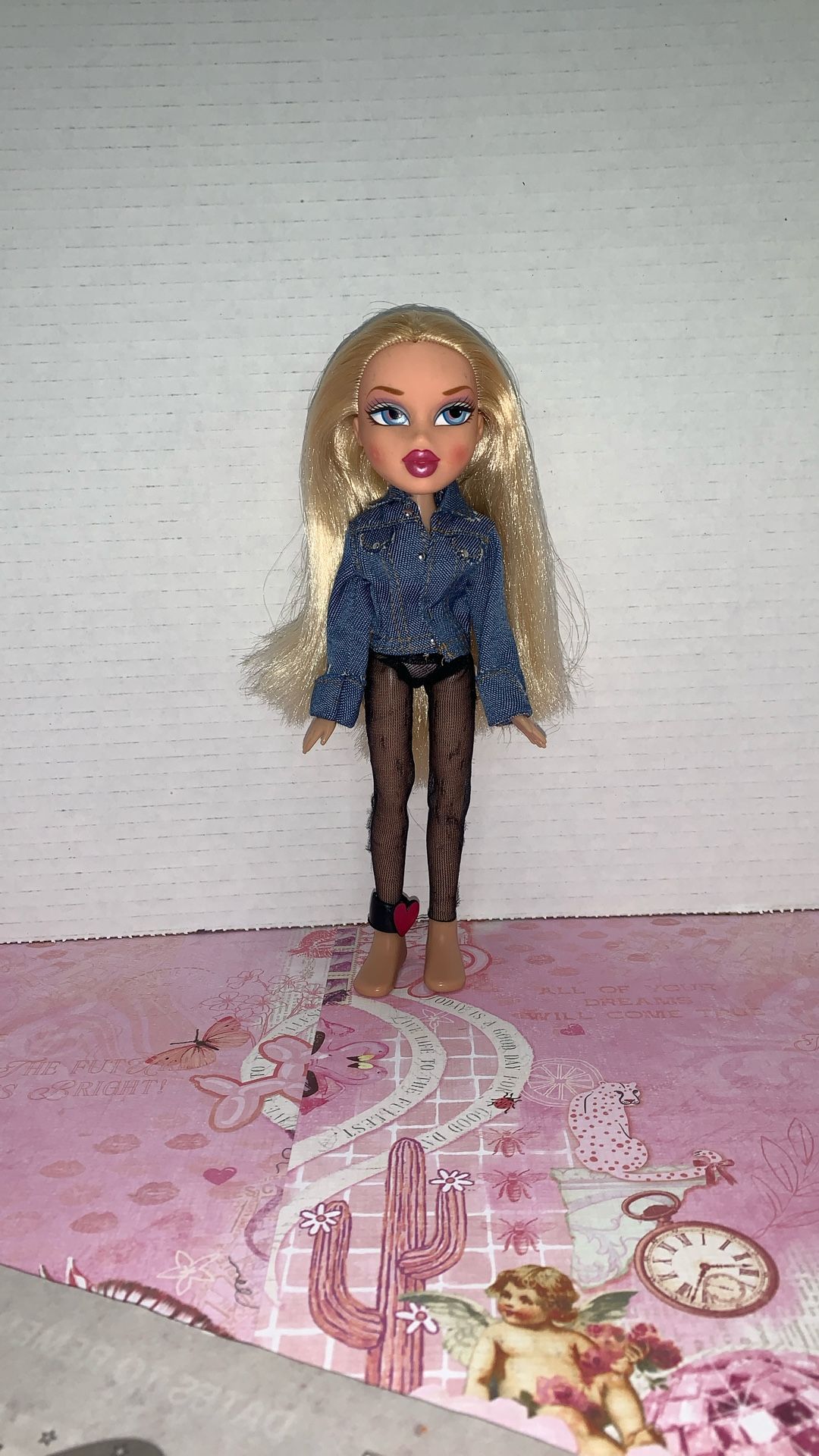 Bratz Vintage Cloe Doll 2001