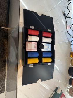 Complete Poker Set In Modern Wood Display Box With Cards And Ships!