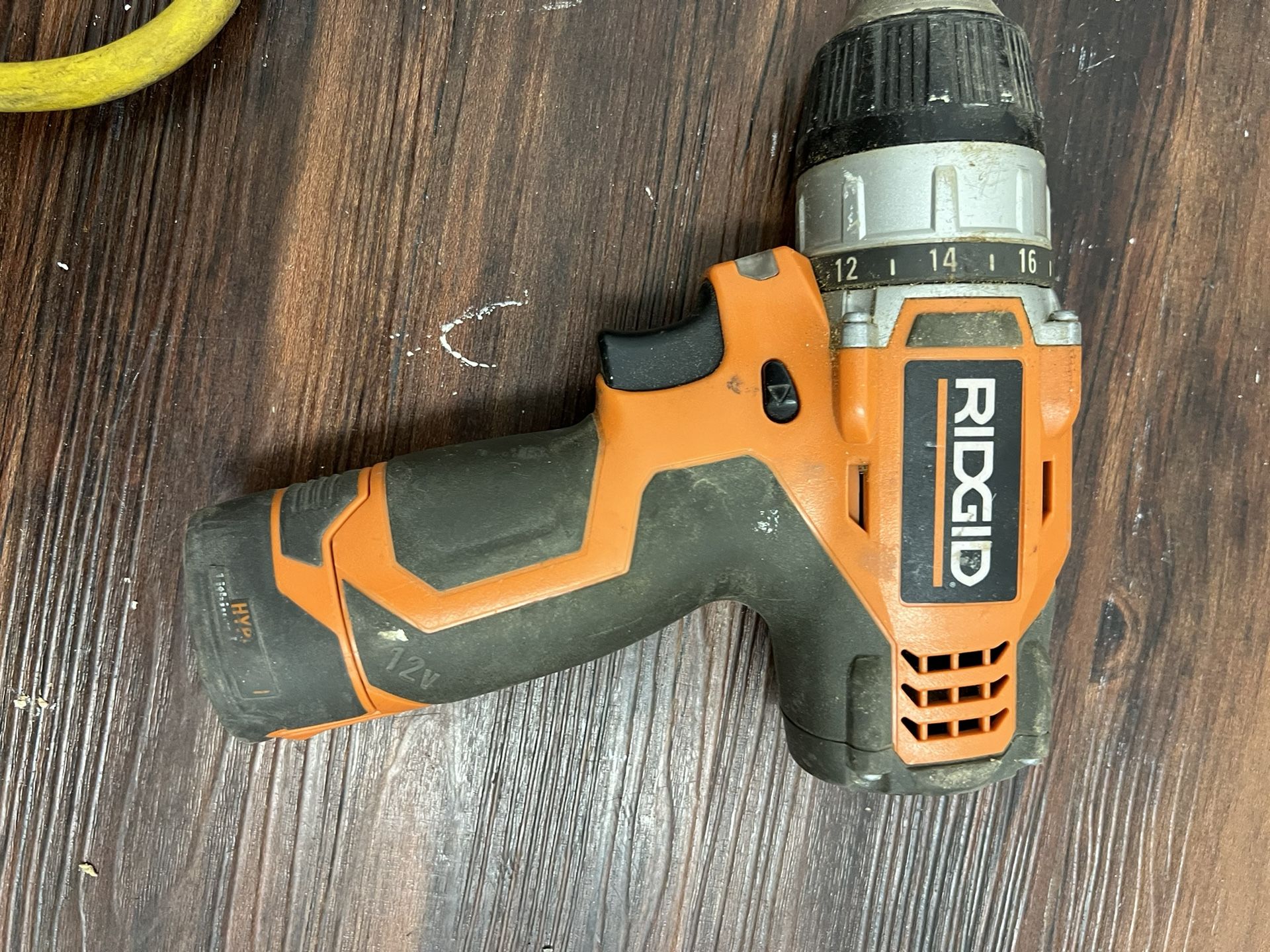 Ridgid R82008 12V Li-Ion 3/8" Cordless Drill/Driver