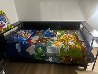 Twin bed and organizer