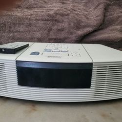 Bose Wave Cd/radio  With Alarm And Remote