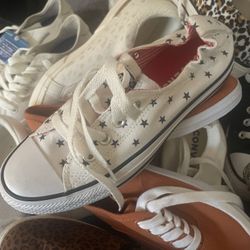 Converse , Sketchers ,Calvin Klein 