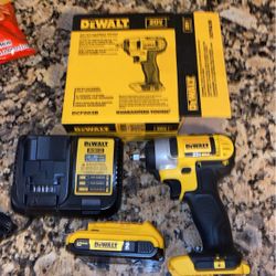 Dewalt 20v Max Impactó  3/8
