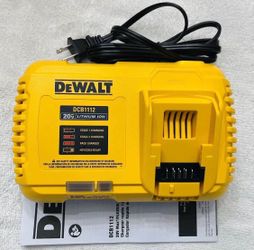 DeWALT 20V MAX 12 Amp Fast Charger DCB1112 - NEW