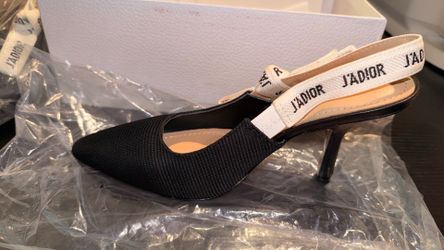 Women’s shoes