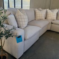 ALENA Fabric Power Reclining Sectional – Light Gray (BRAND NEW)