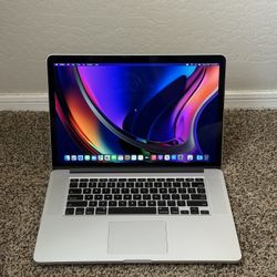 MacBook Pro 15” Retina 2015 i7/16GB/256GB SSD