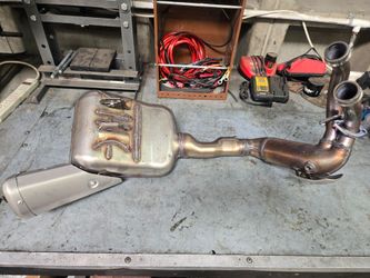 2026 yamaha r7 stock exhaust