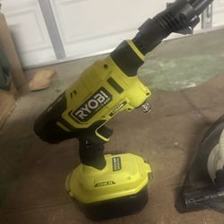 Ryobi 18V Brushless EZClean 600 PSI 0.7 GPM Cordless Cold Water Power Cleaner 