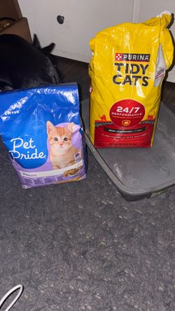 Purina Tidy Cats Litter & Pet Pride Kitten Food Bundle and litter box