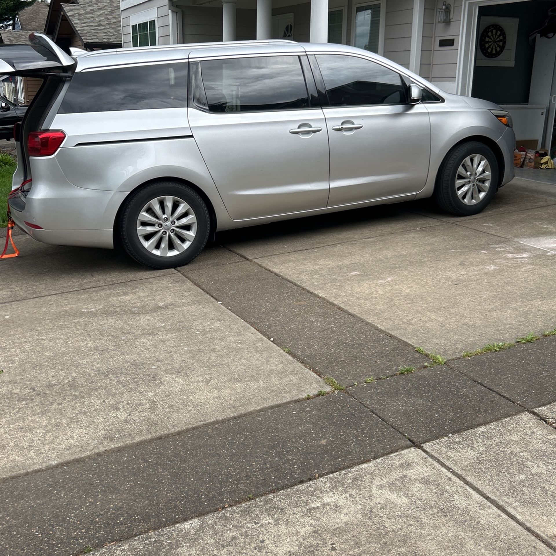 2015 KIA Sedona