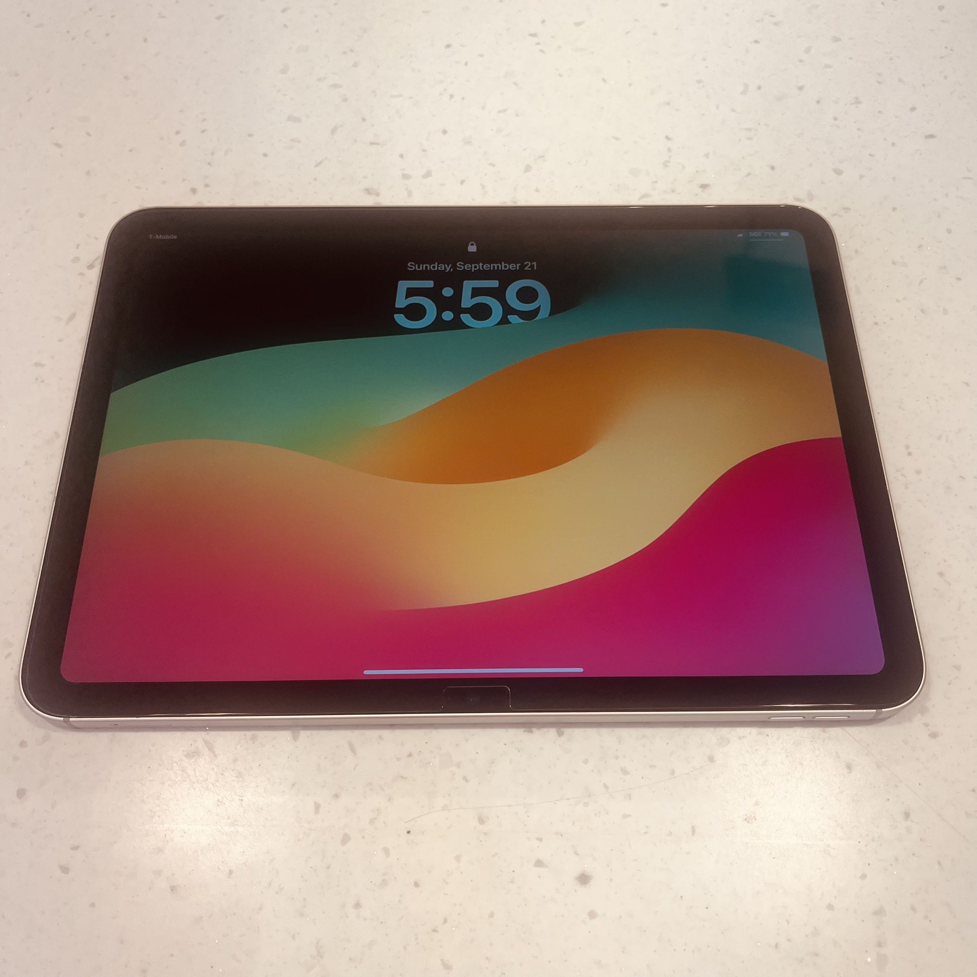 10.9” iPad 10th Gen 64GB