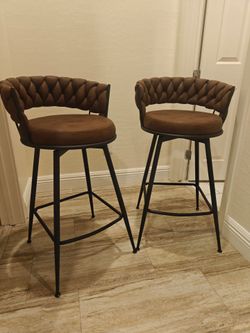 Set of 2, 28 inch Seat Height Barstools with Woven Low Back