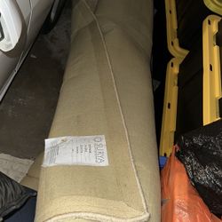 Living room, carpet or room good condition almost new