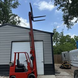 Nissan 3 Stage Forklift 