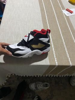 Nike Air Diamond Turf Sneaker