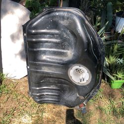 Tanque Del Gas Para Un Carrito Nissan Centra 