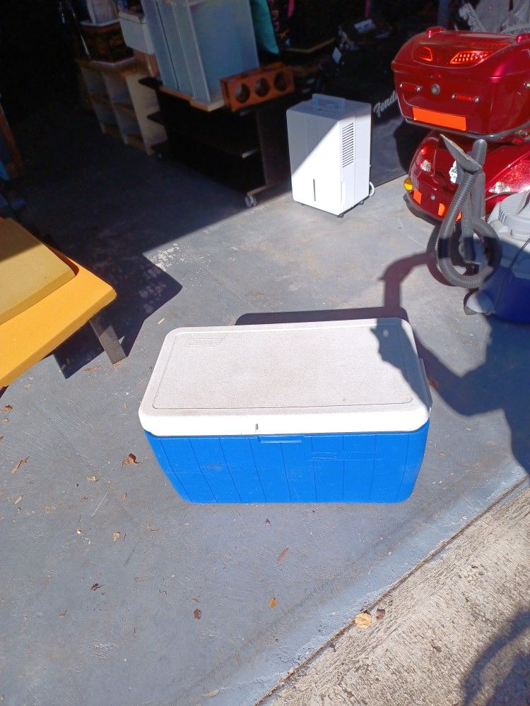 Large Coleman Cooler