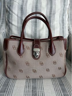 Dooney & bourne purse