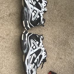 Balenciaga runners