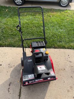 Yard machine snow blower with Electric Start