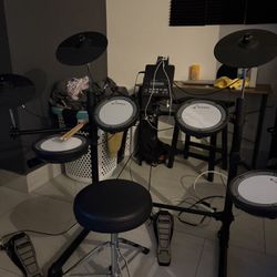Doner Electric Drum Set (good for Beginners) 