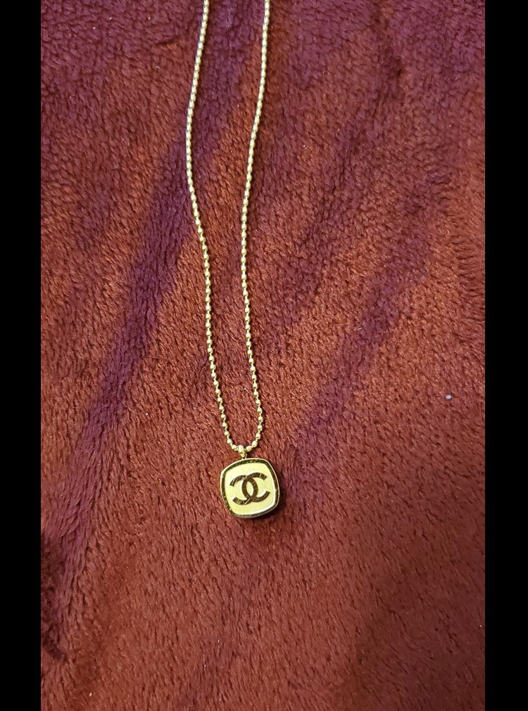 Gold Chanel CC Charm Necklace 