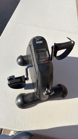 AGM Compact Pedal Exerciser in Black